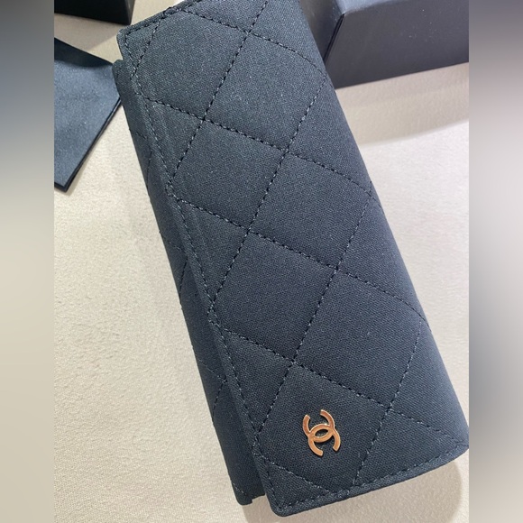 Chanel glasses case set - Picture 2 of 7